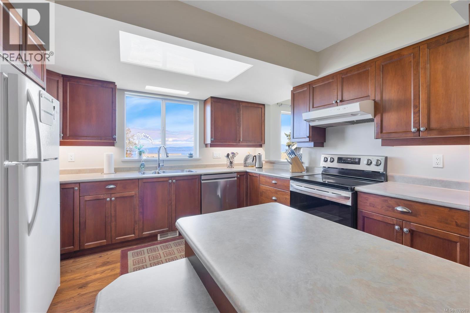 315 Crescent Rd W - 34