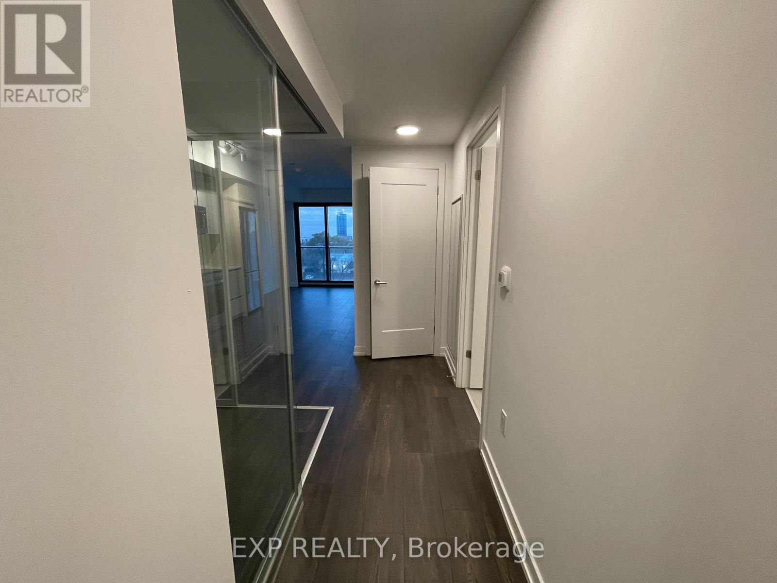 Welcome to 799 The Queensway, Suite 521