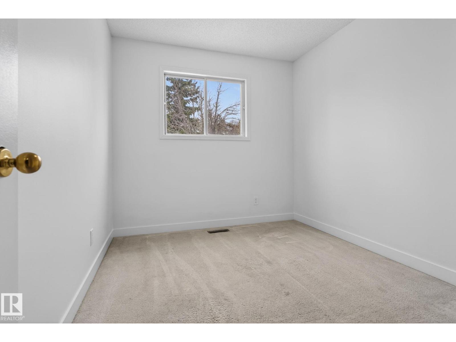 18604 97A AV NW, Edmonton