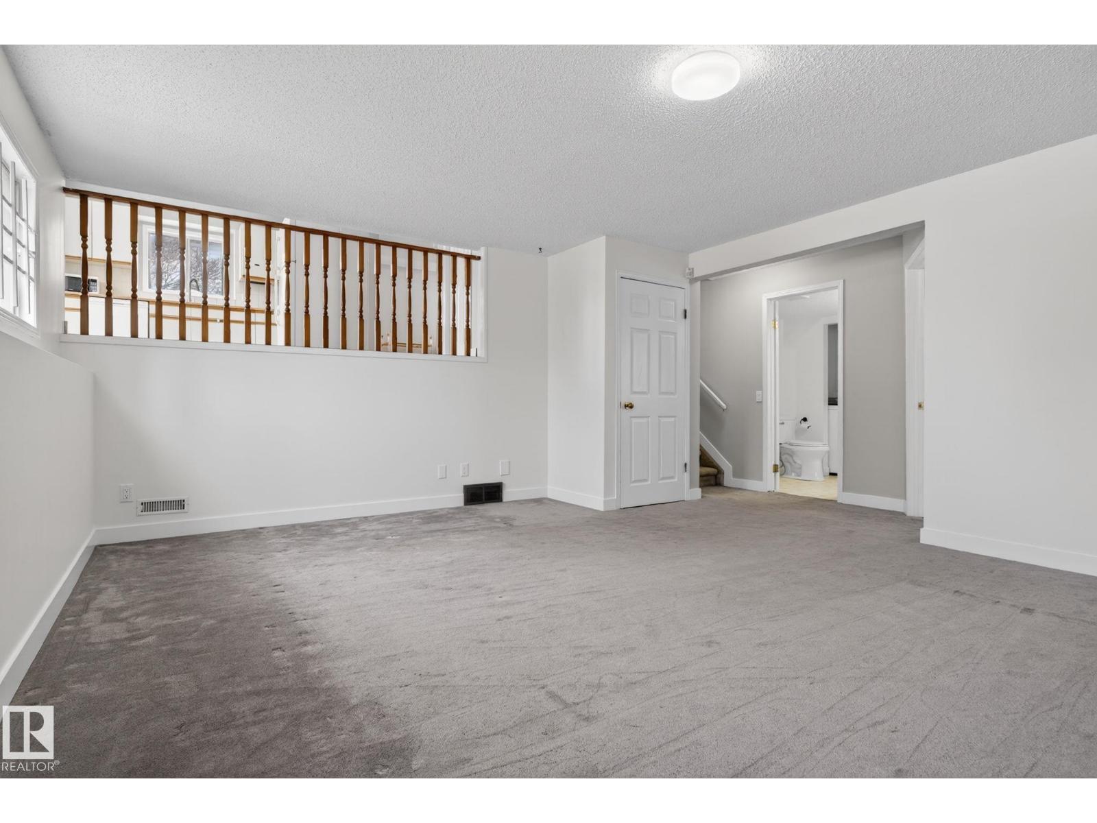 18604 97A AV NW, Edmonton