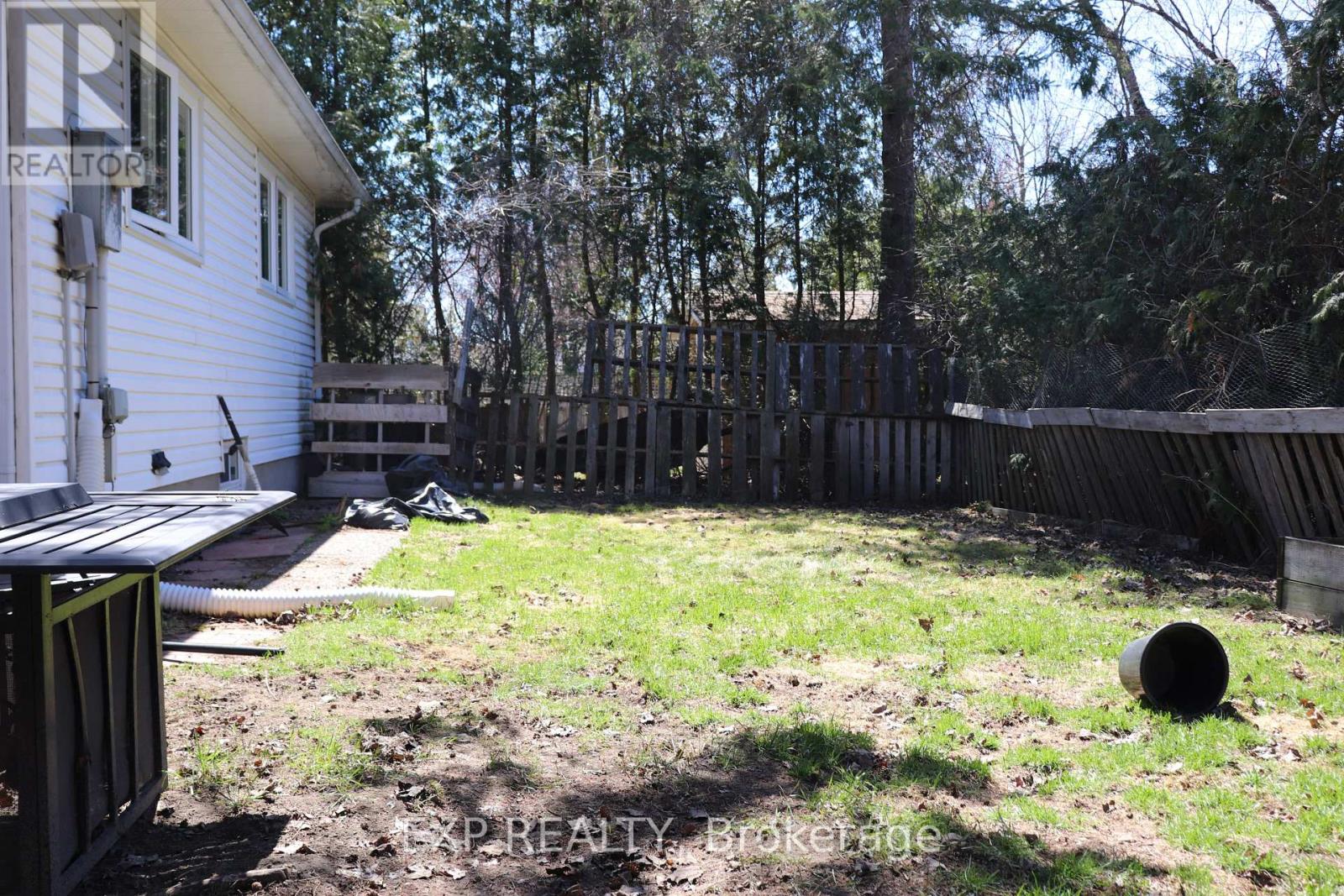 15 WEDGEWOOD CRESCENT — photo 19
