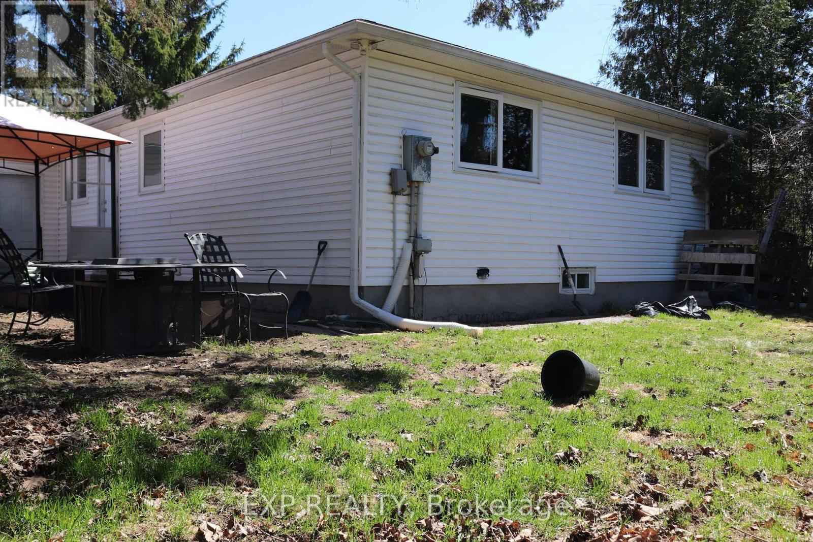 15 WEDGEWOOD CRESCENT — photo 20