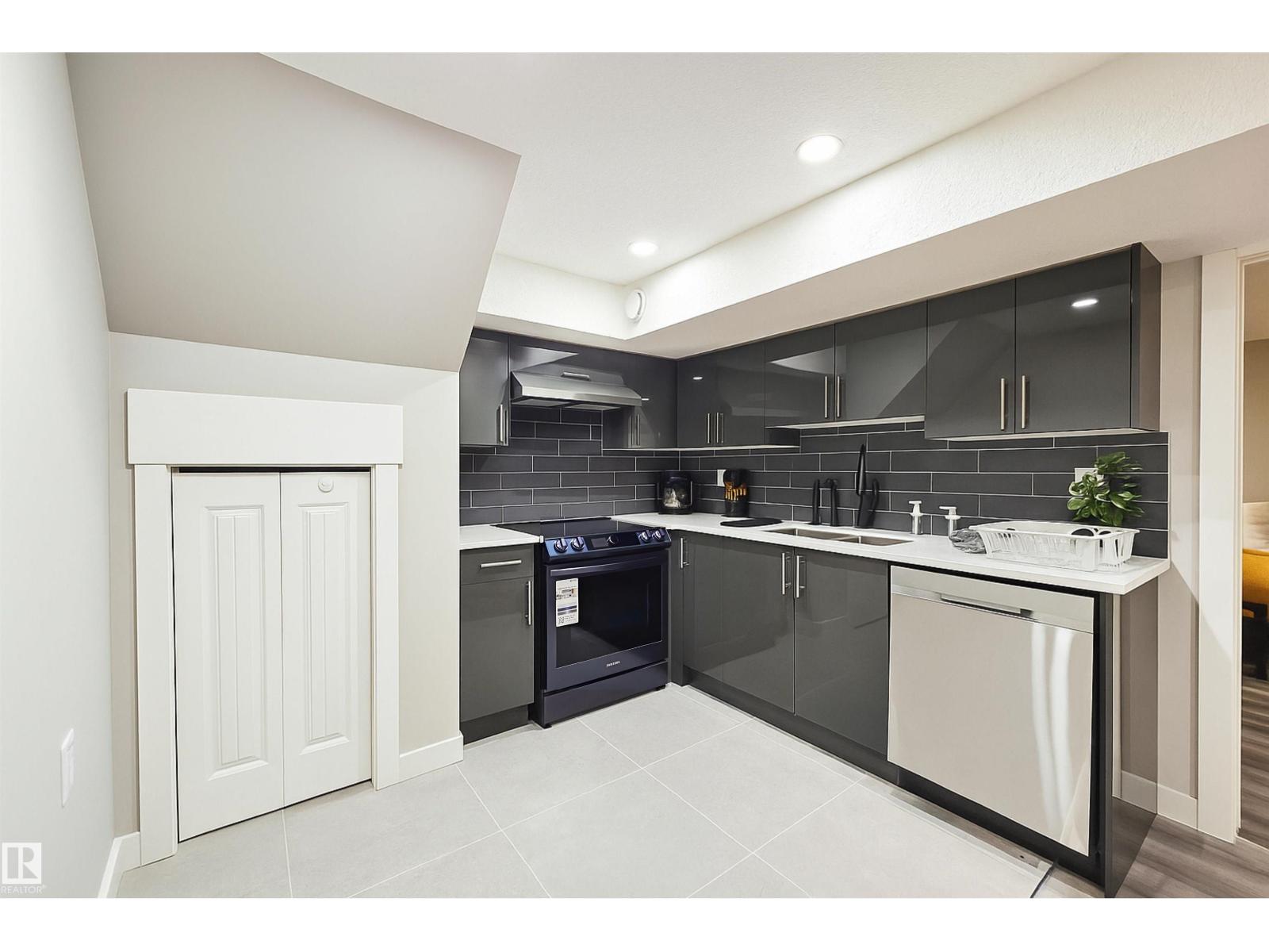 4203 83 ST NW, Edmonton