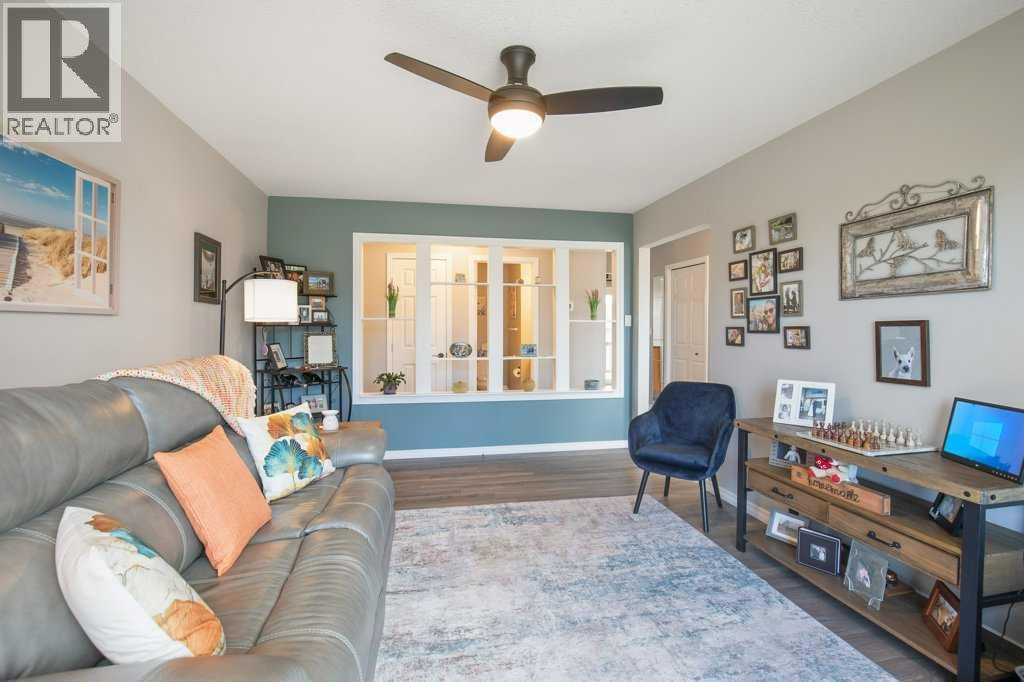 36 Harvey Close — photo 26