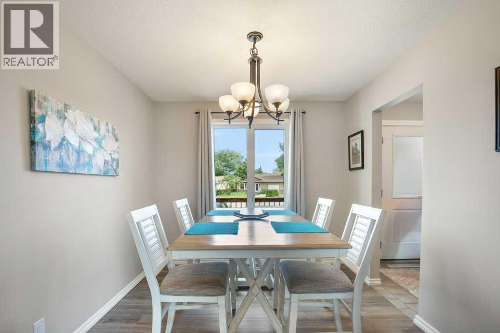 36 Harvey Close — photo 31