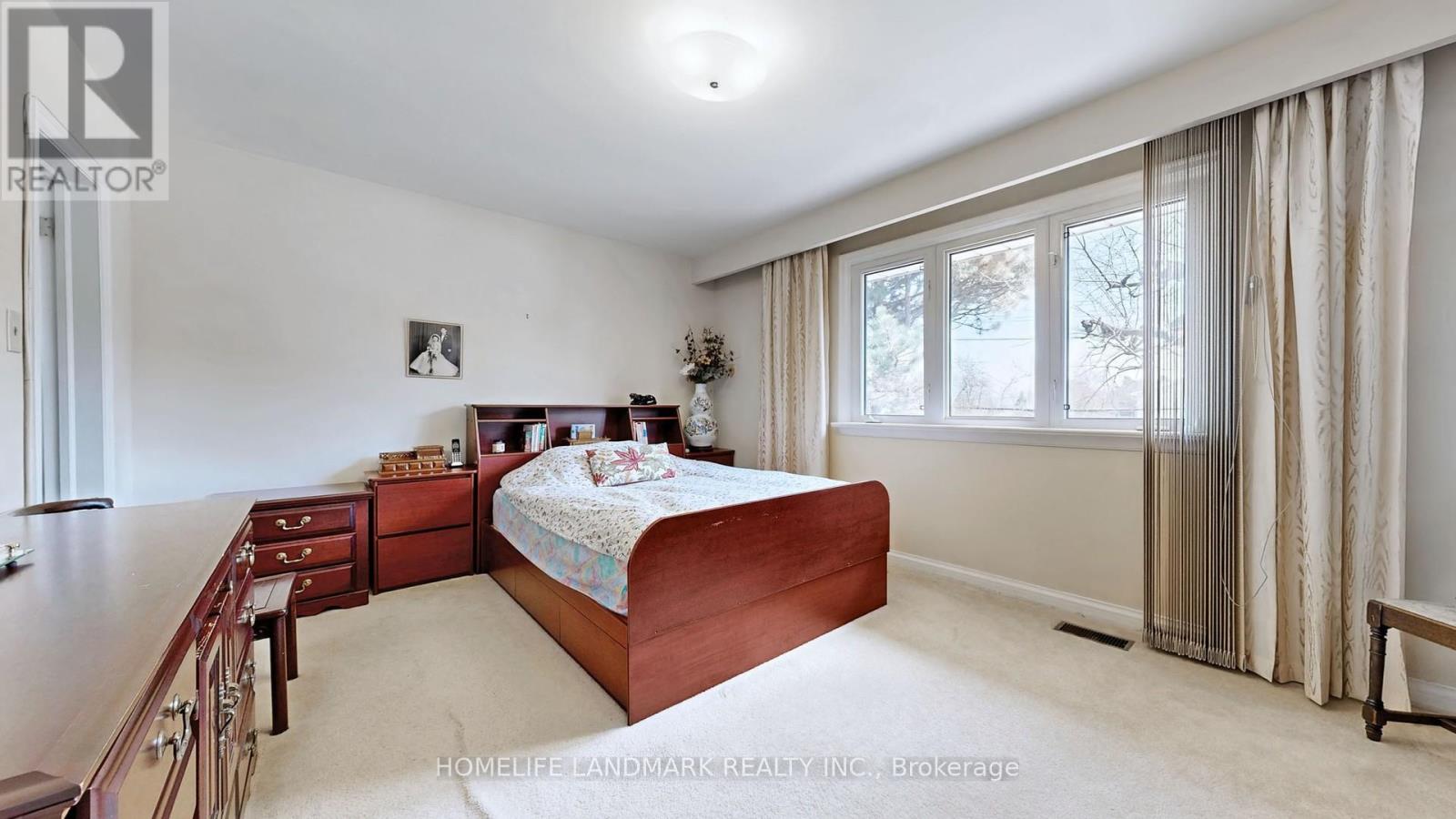 568 CUMMER AVENUE - 11