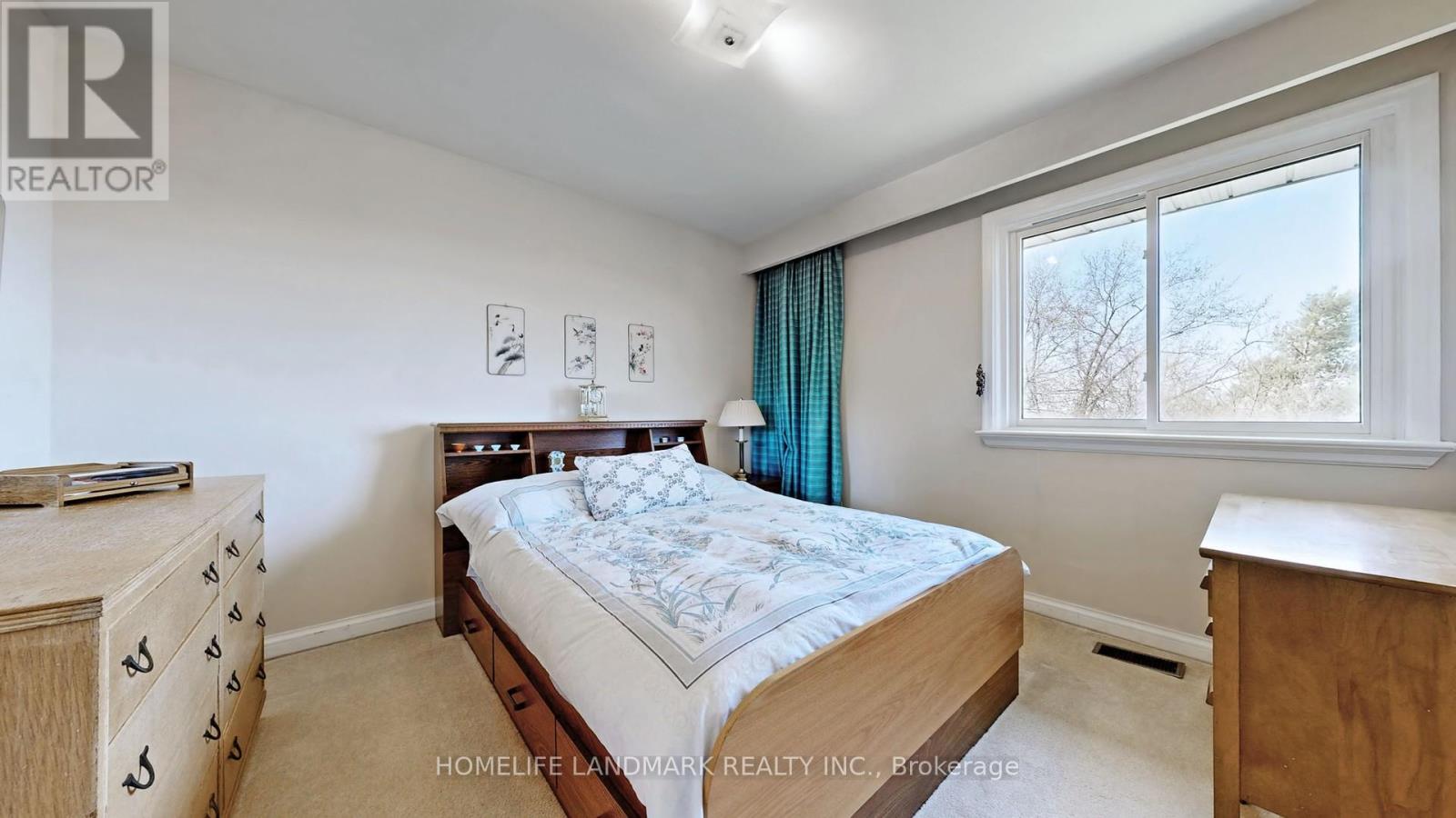 568 CUMMER AVENUE — photo 14