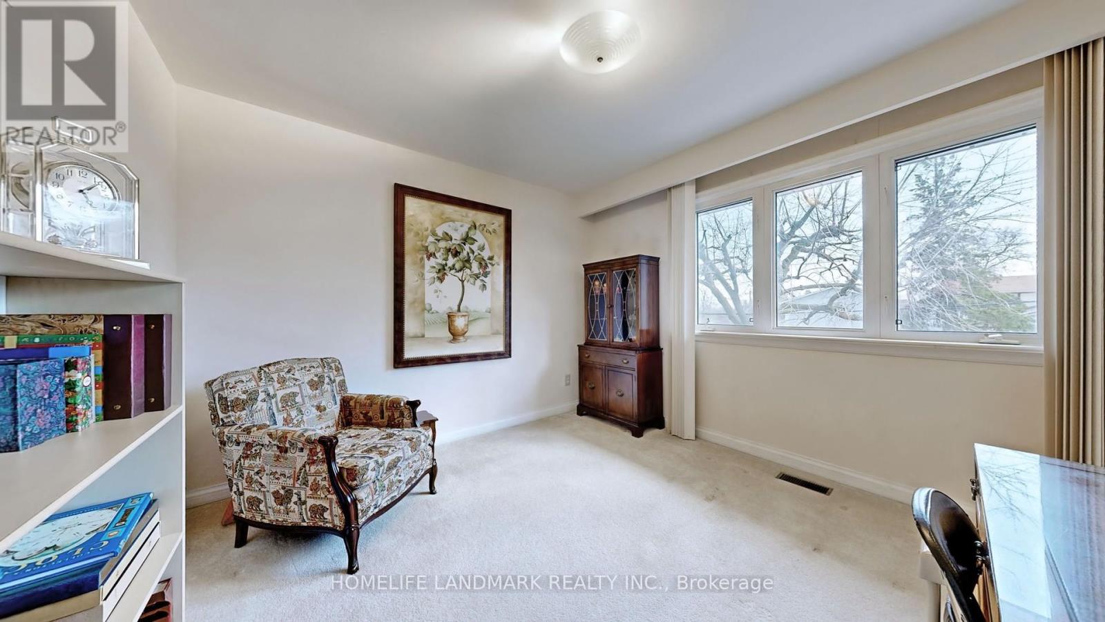 568 CUMMER AVENUE — photo 15