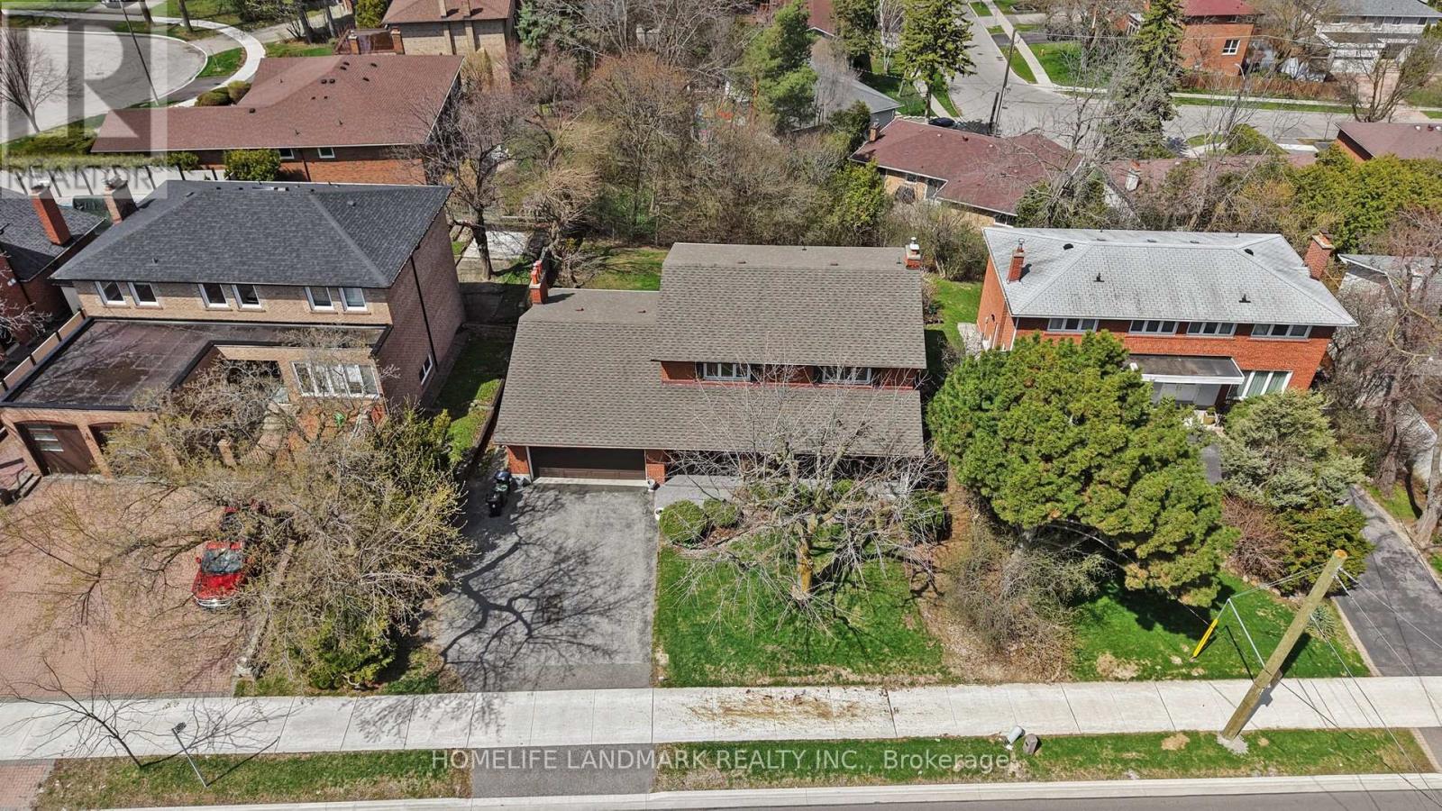 568 CUMMER AVENUE — photo 21