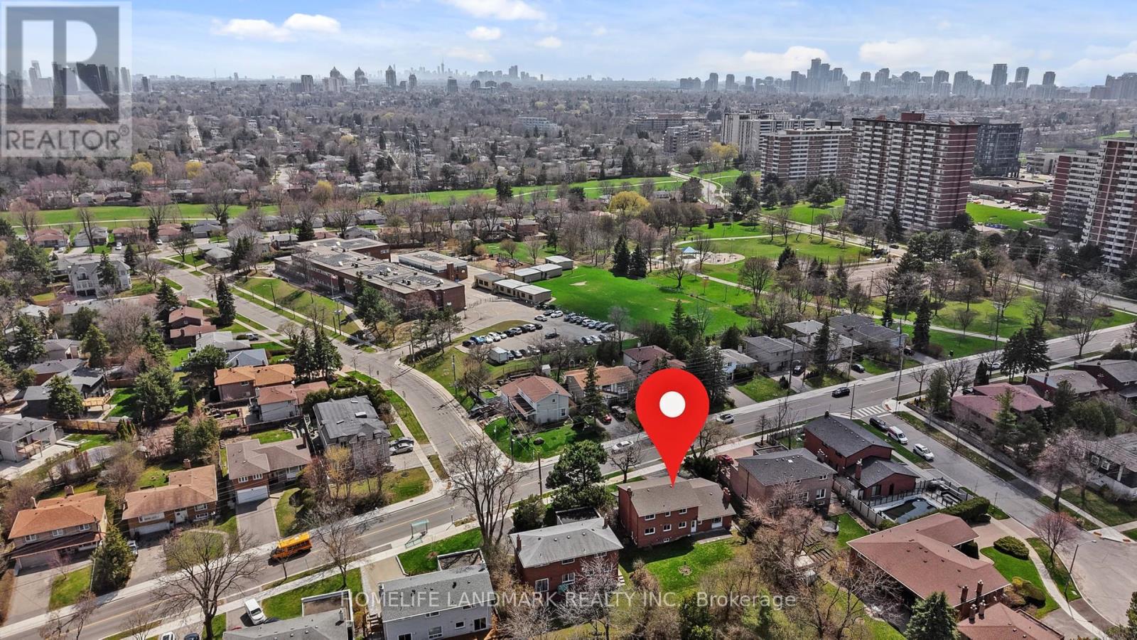 568 CUMMER AVENUE — photo 23
