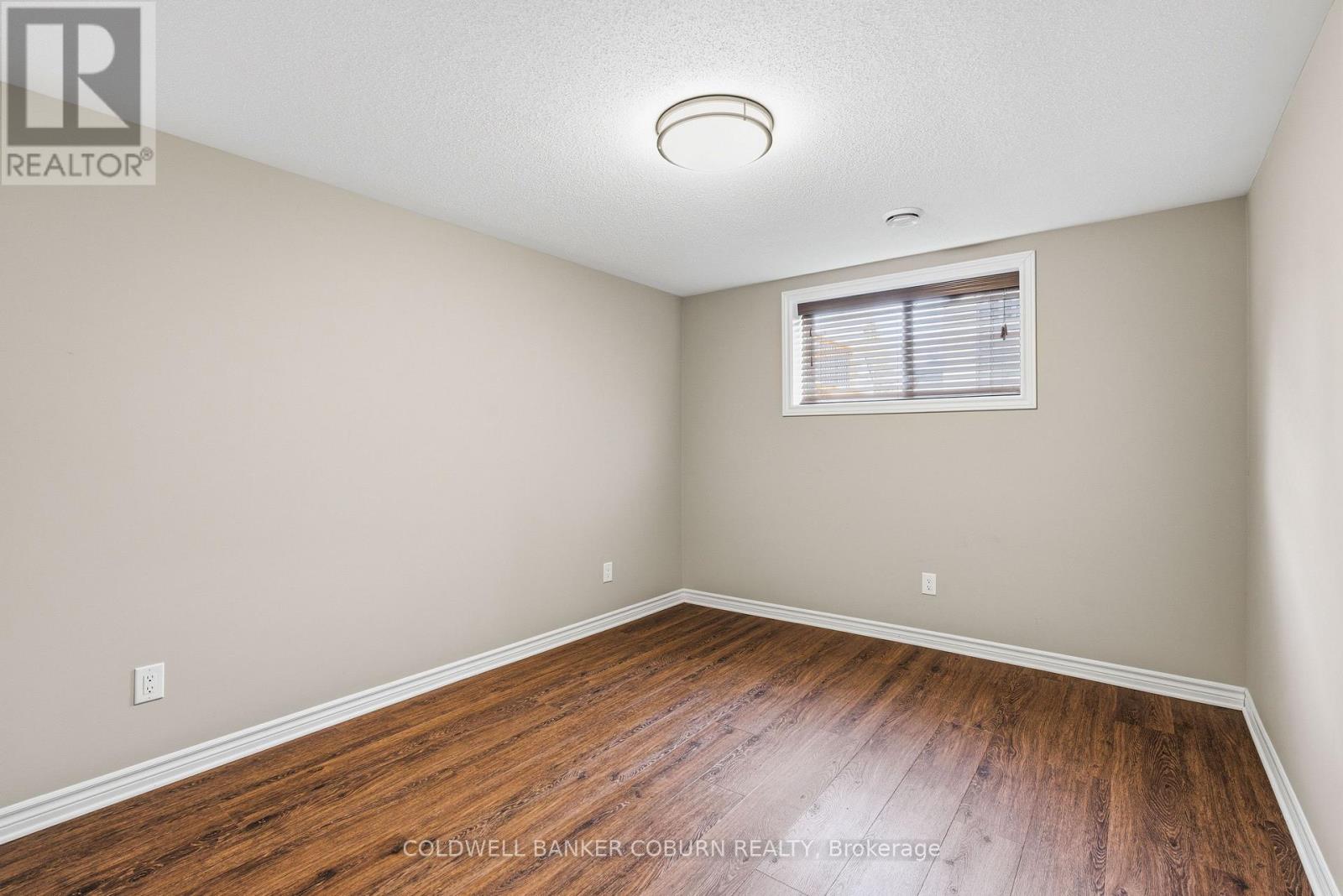 213 OXFORD STREET W - 27