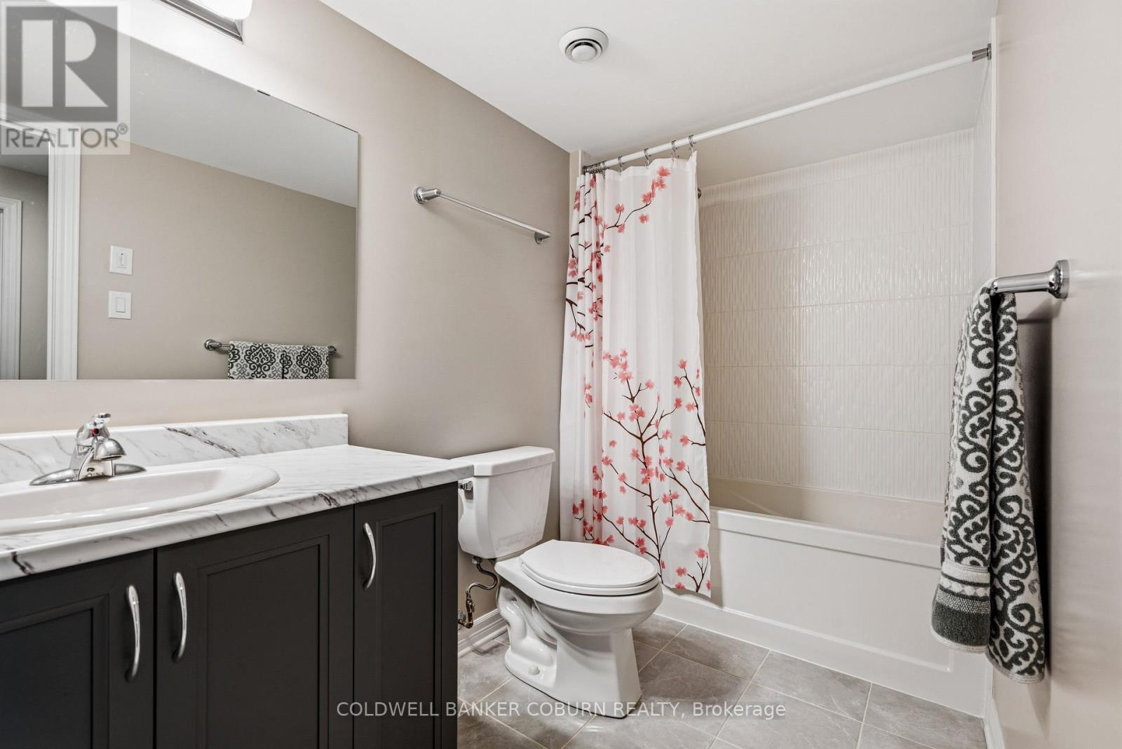 213 OXFORD STREET W - 29