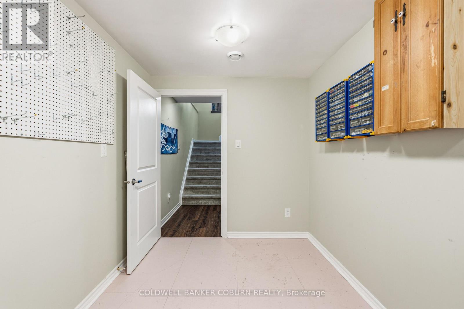 213 OXFORD STREET W - 31