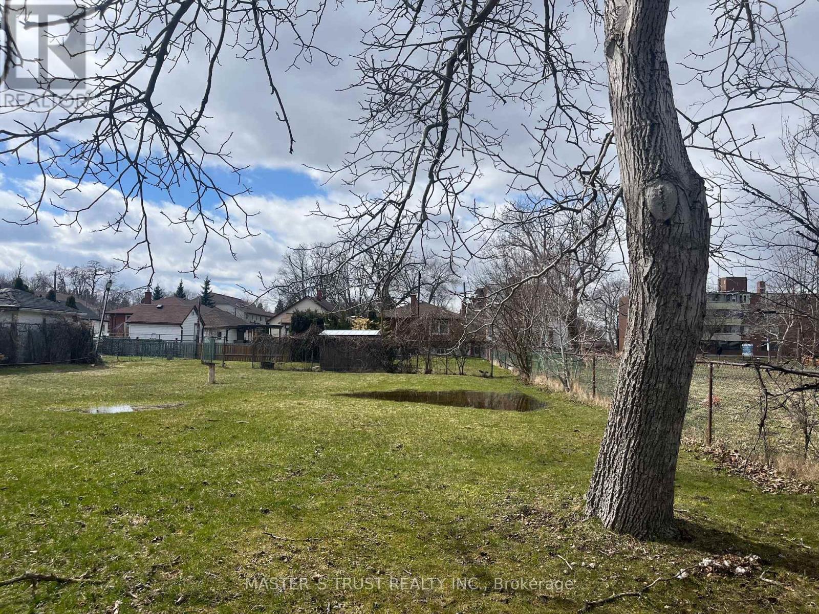 5568 DRUMMOND ROAD - 9