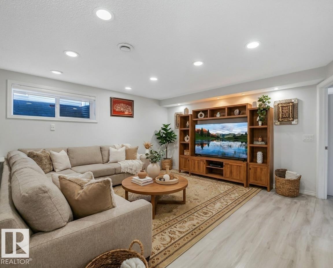 1150 MCALLISTER CT SW, Edmonton