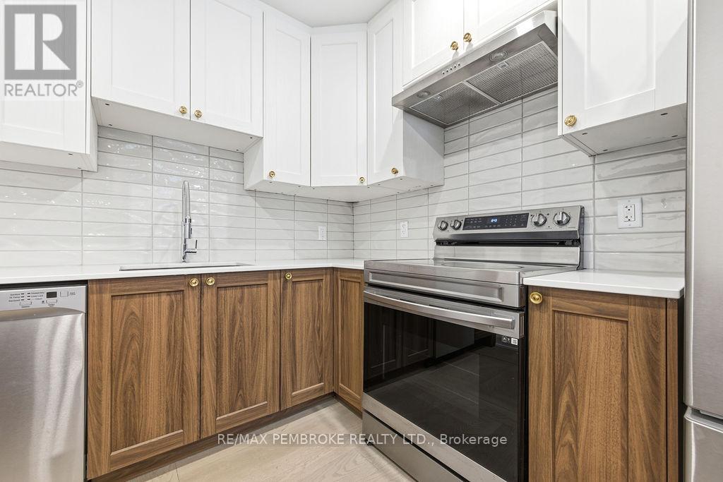 131 PATRICK AVENUE — photo 13