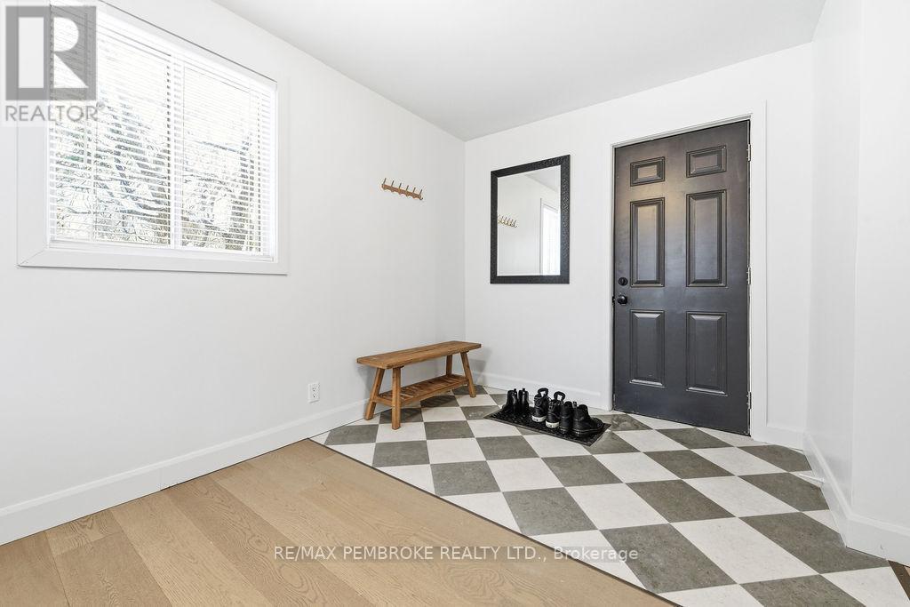 131 PATRICK AVENUE — photo 19