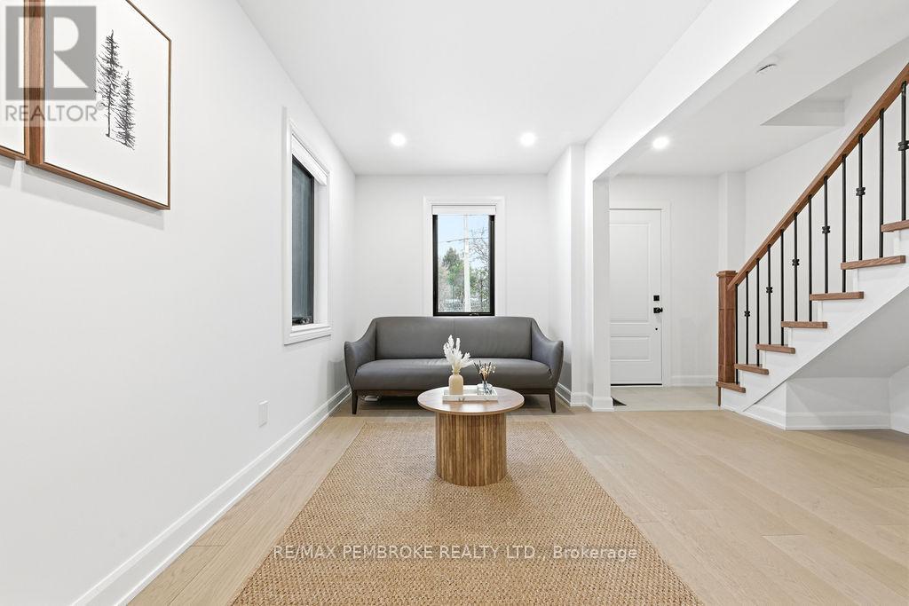 131 PATRICK AVENUE — photo 9