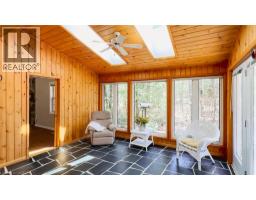 10325 Grand Oaks Drive, Grand Bend, ON N0M1T0 Photo 16