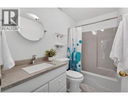 10325 Grand Oaks Drive, Grand Bend, ON N0M1T0 Photo 19