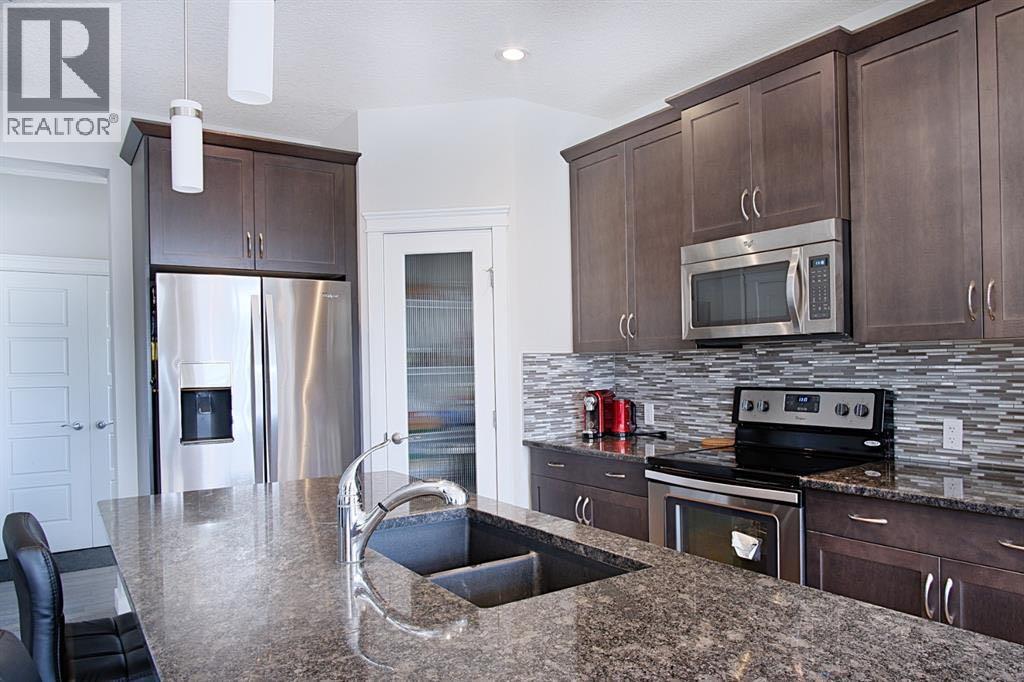 193 Redstone Common NE — photo 3
