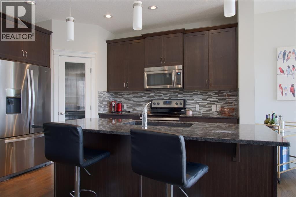 193 Redstone Common NE — photo 4