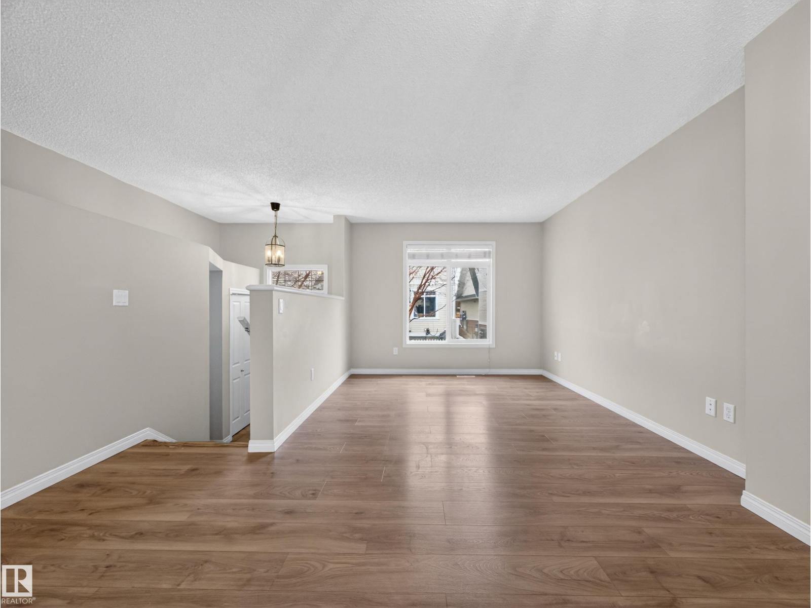 #31 1804 70 ST SW SW, Edmonton