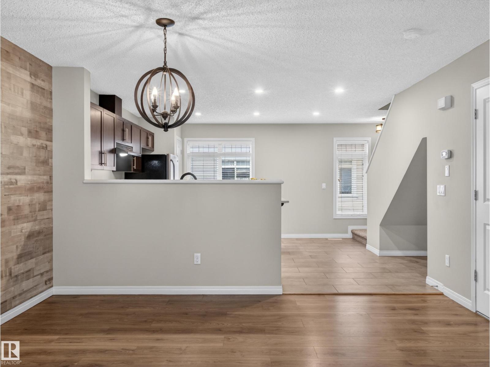 #31 1804 70 ST SW SW, Edmonton