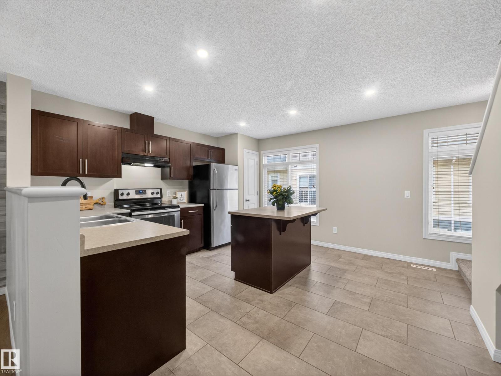 #31 1804 70 ST SW SW, Edmonton