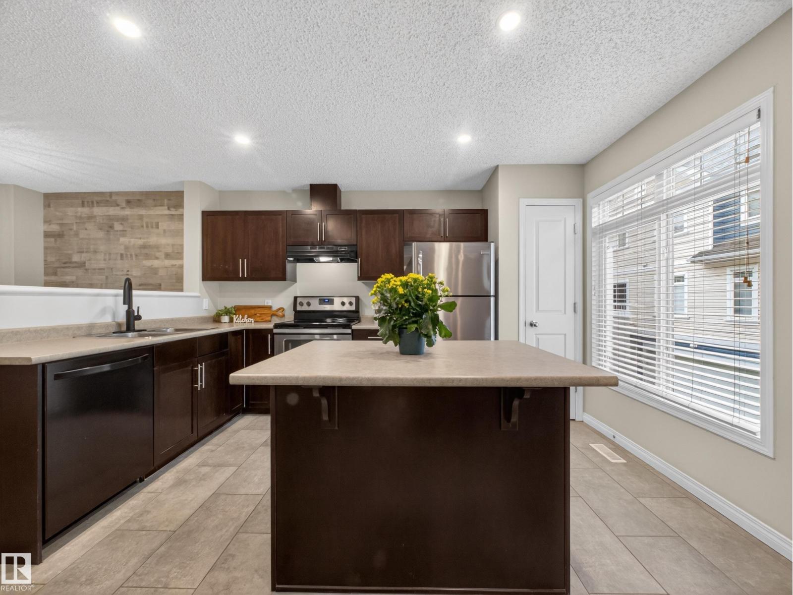 #31 1804 70 ST SW SW, Edmonton