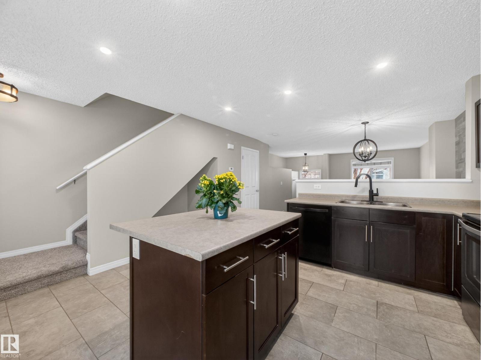 #31 1804 70 ST SW SW, Edmonton