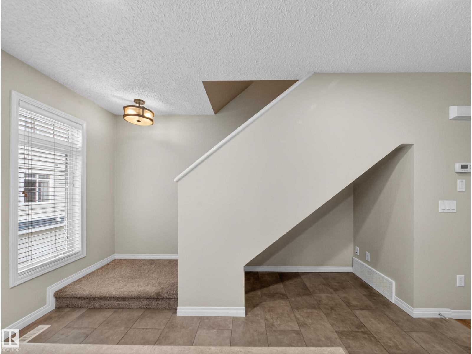 #31 1804 70 ST SW SW, Edmonton