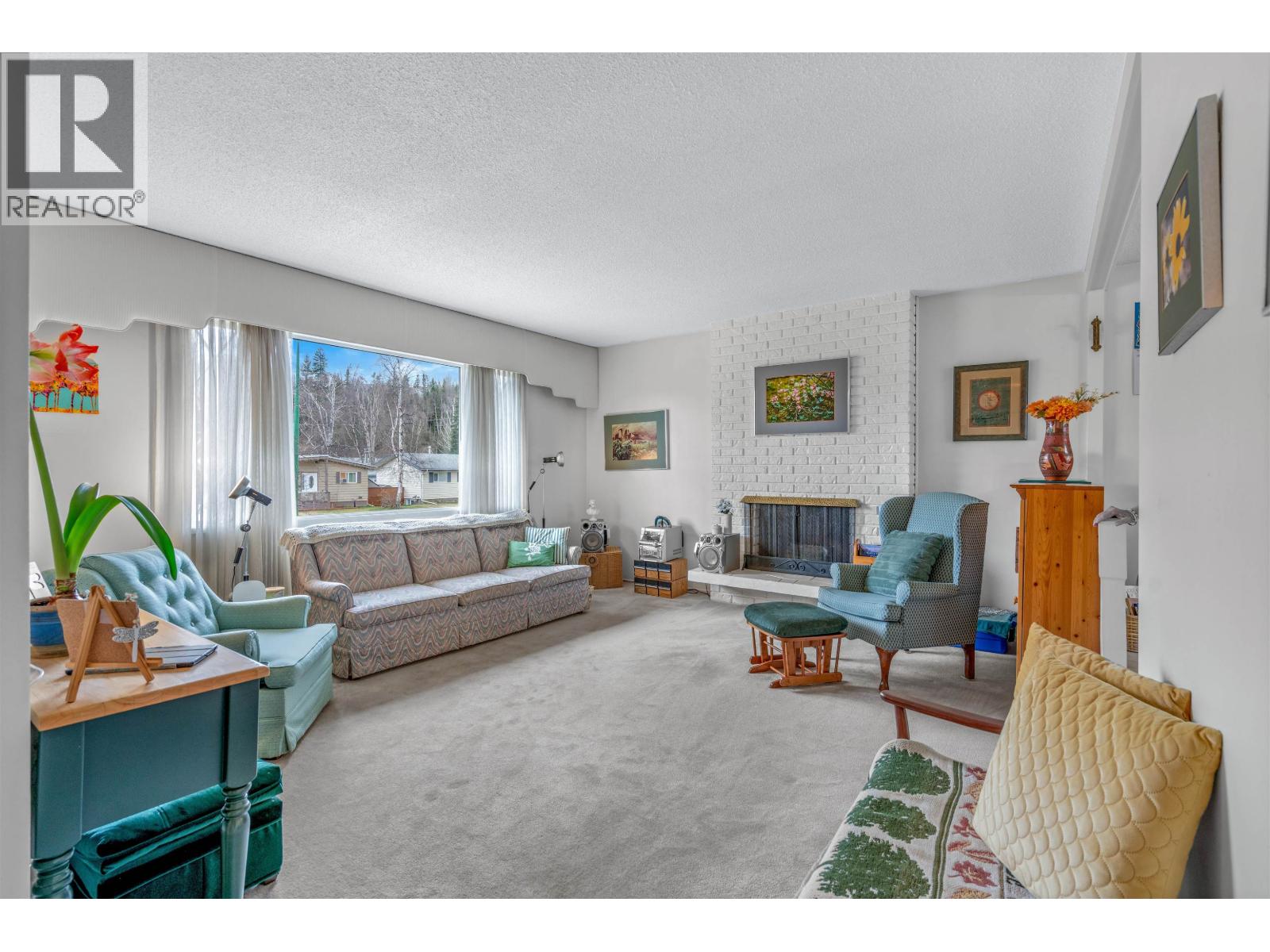 Living room of 2566 BORDEN CRESCENT · Prince George, BC