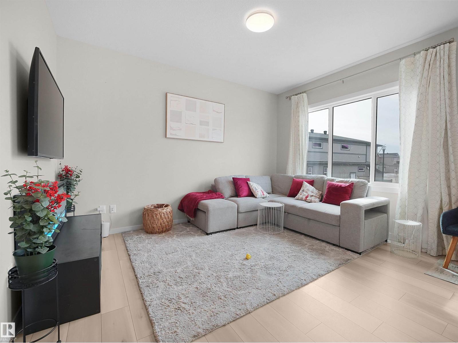 2412 206 Street NW NW, Edmonton