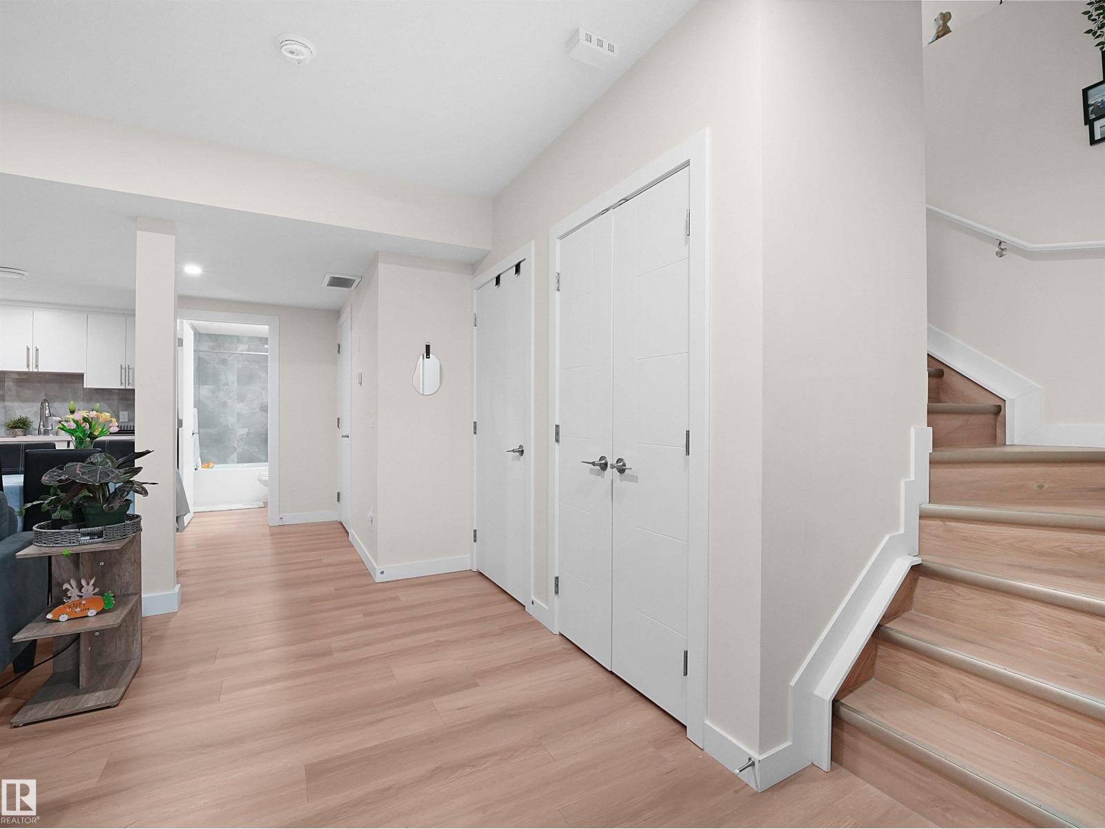 2412 206 Street NW NW, Edmonton