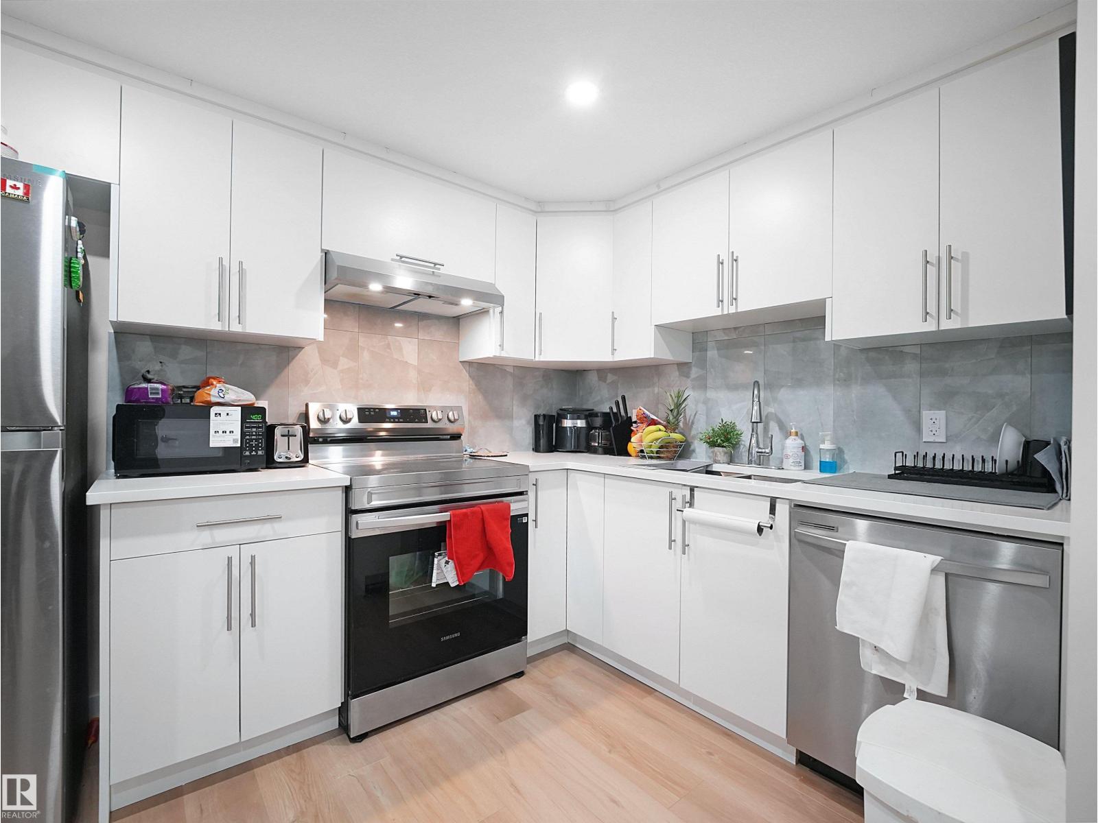 2412 206 Street NW NW, Edmonton