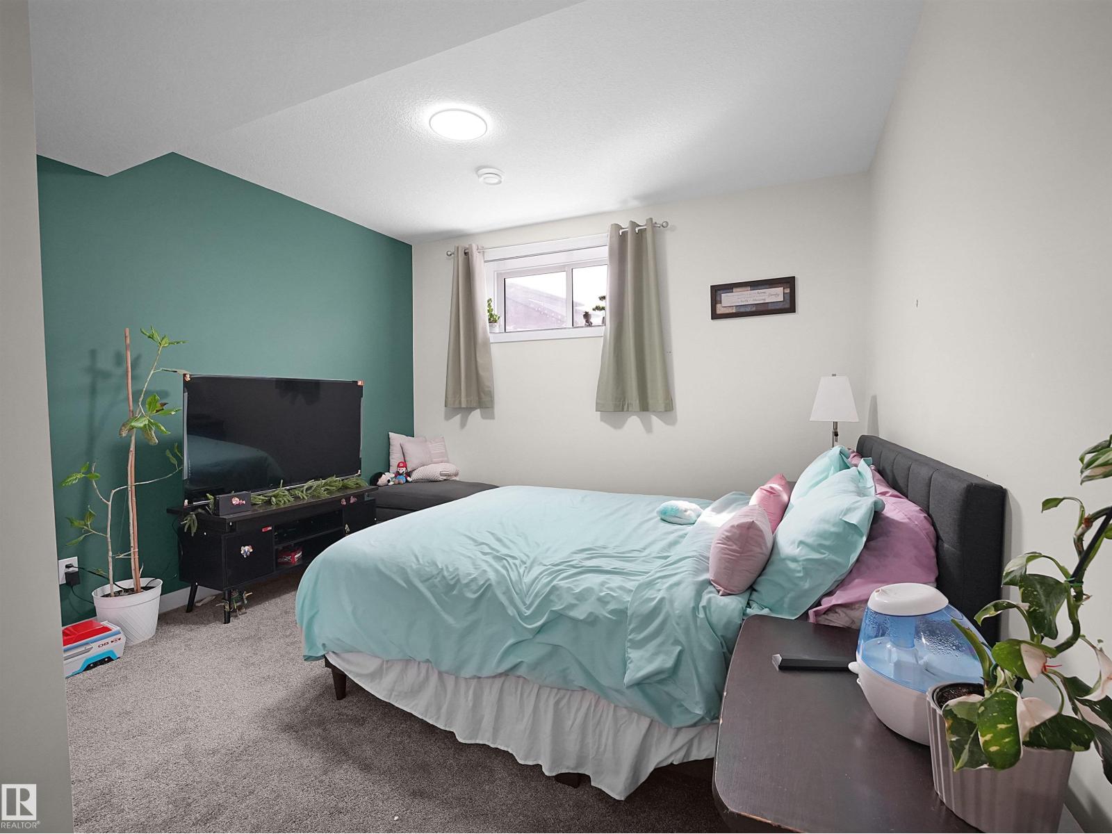 2412 206 Street NW NW, Edmonton