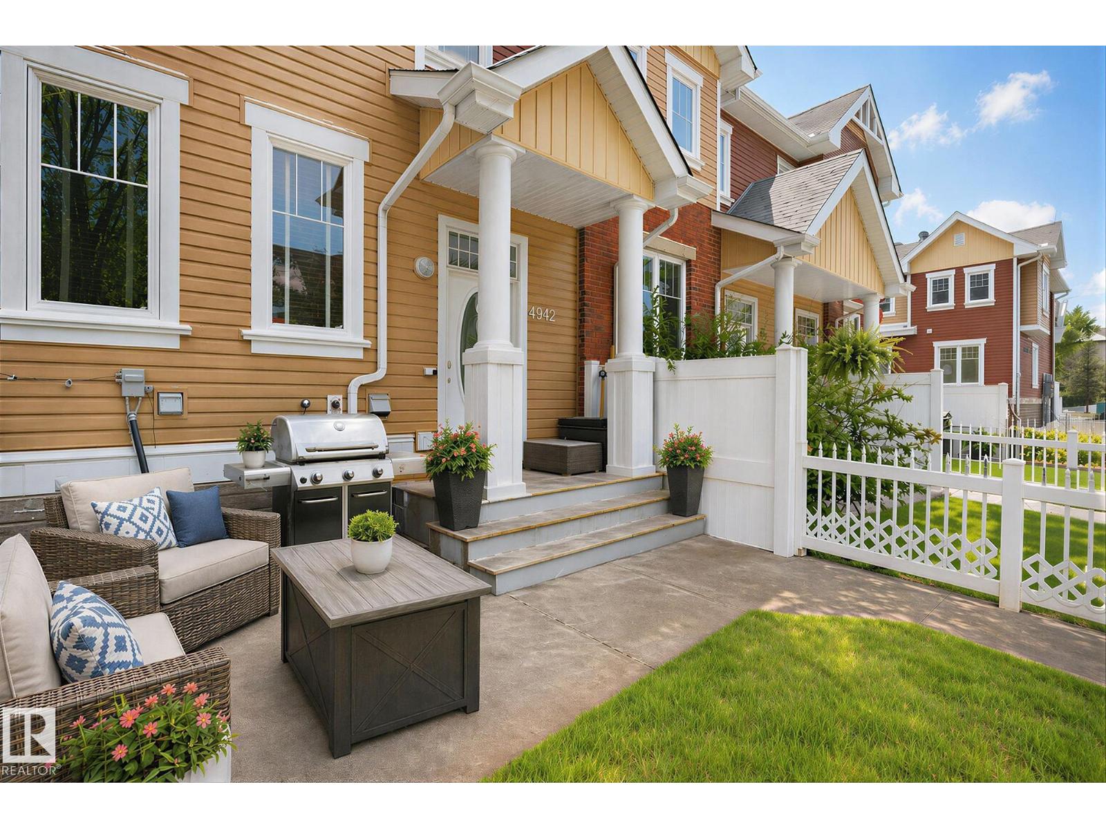 4942 TERWILLEGAR CM NW, Edmonton