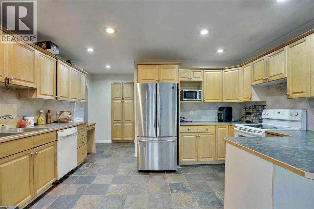 1468 Renfrew Drive NE — photo 16