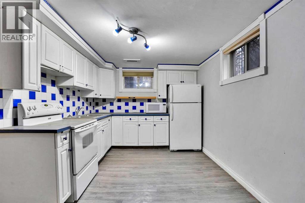 1468 Renfrew Drive NE - 42