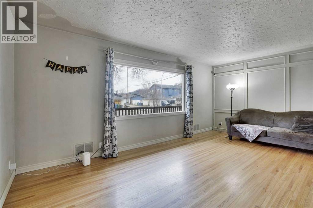 1468 Renfrew Drive NE - 8