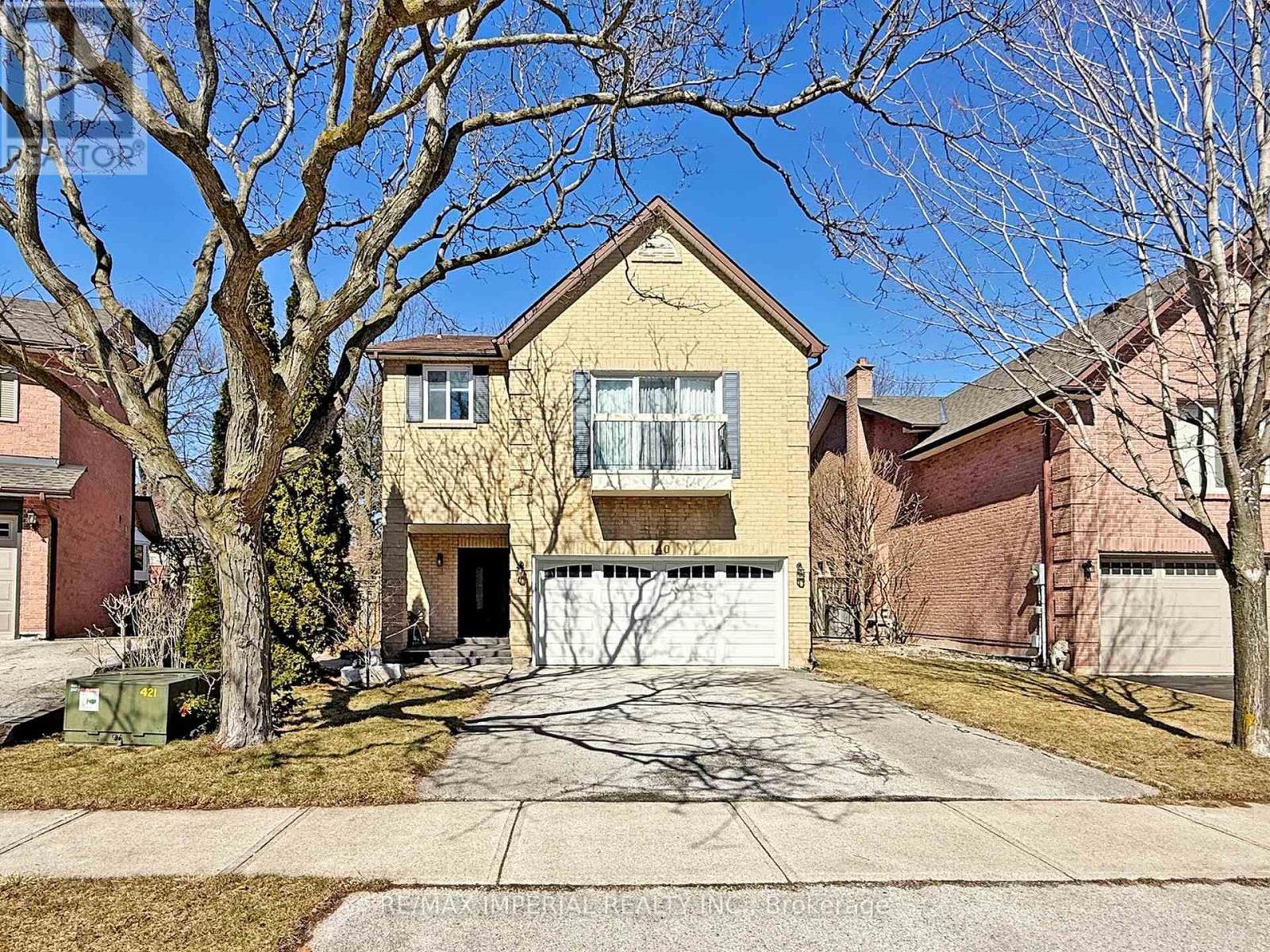 140 ROMAIN CRESCENT - 1