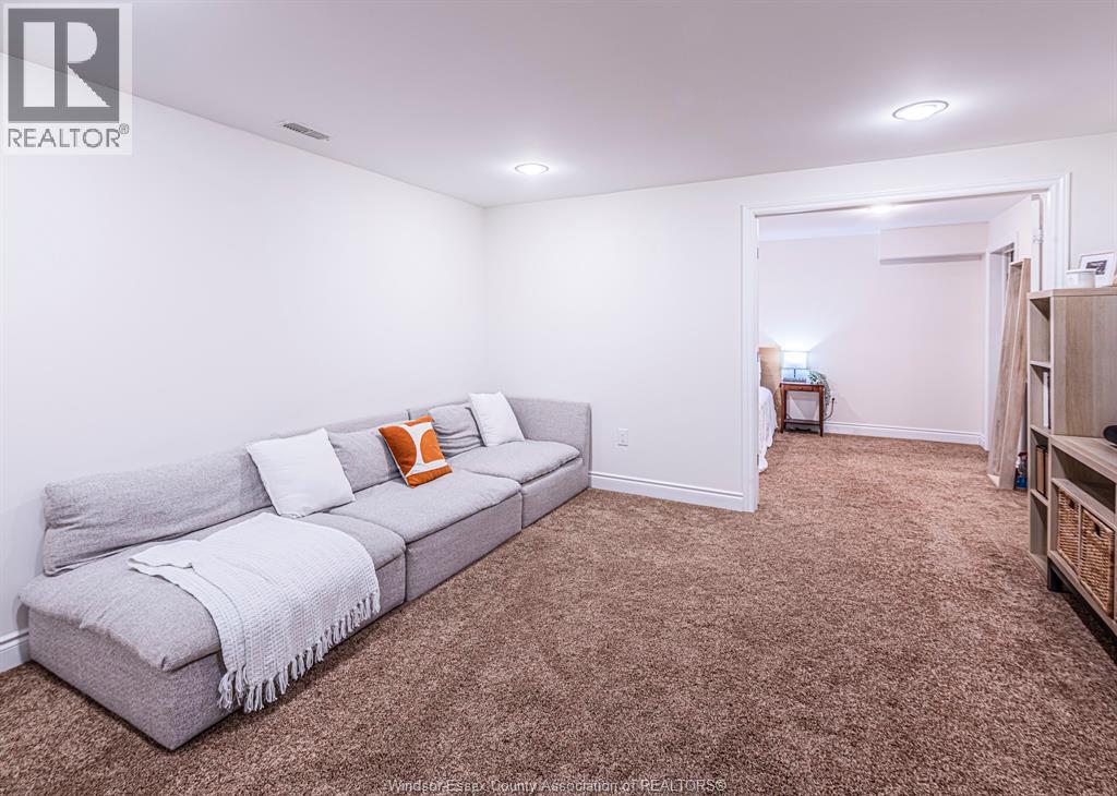 2554 OLIVE — photo 23