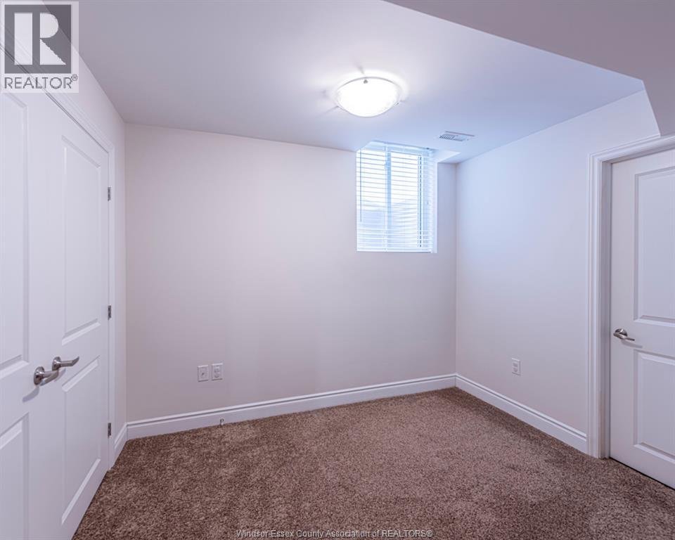 2554 OLIVE — photo 27