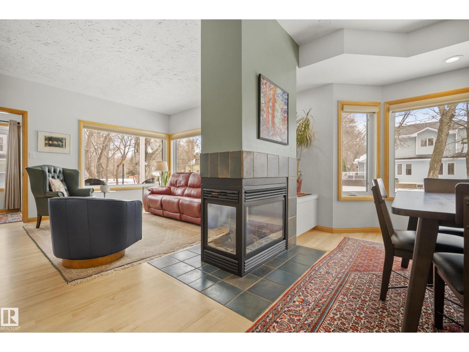 9604 100A ST NW, Edmonton