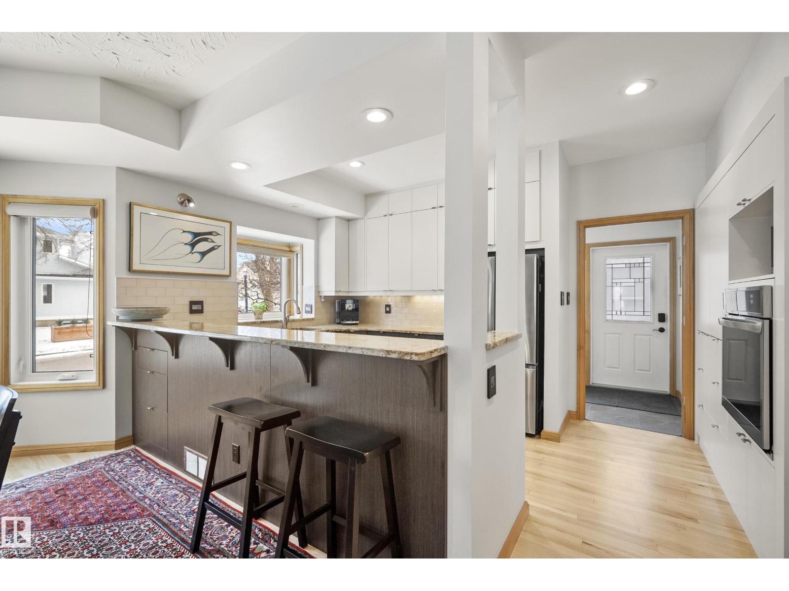 9604 100A ST NW, Edmonton