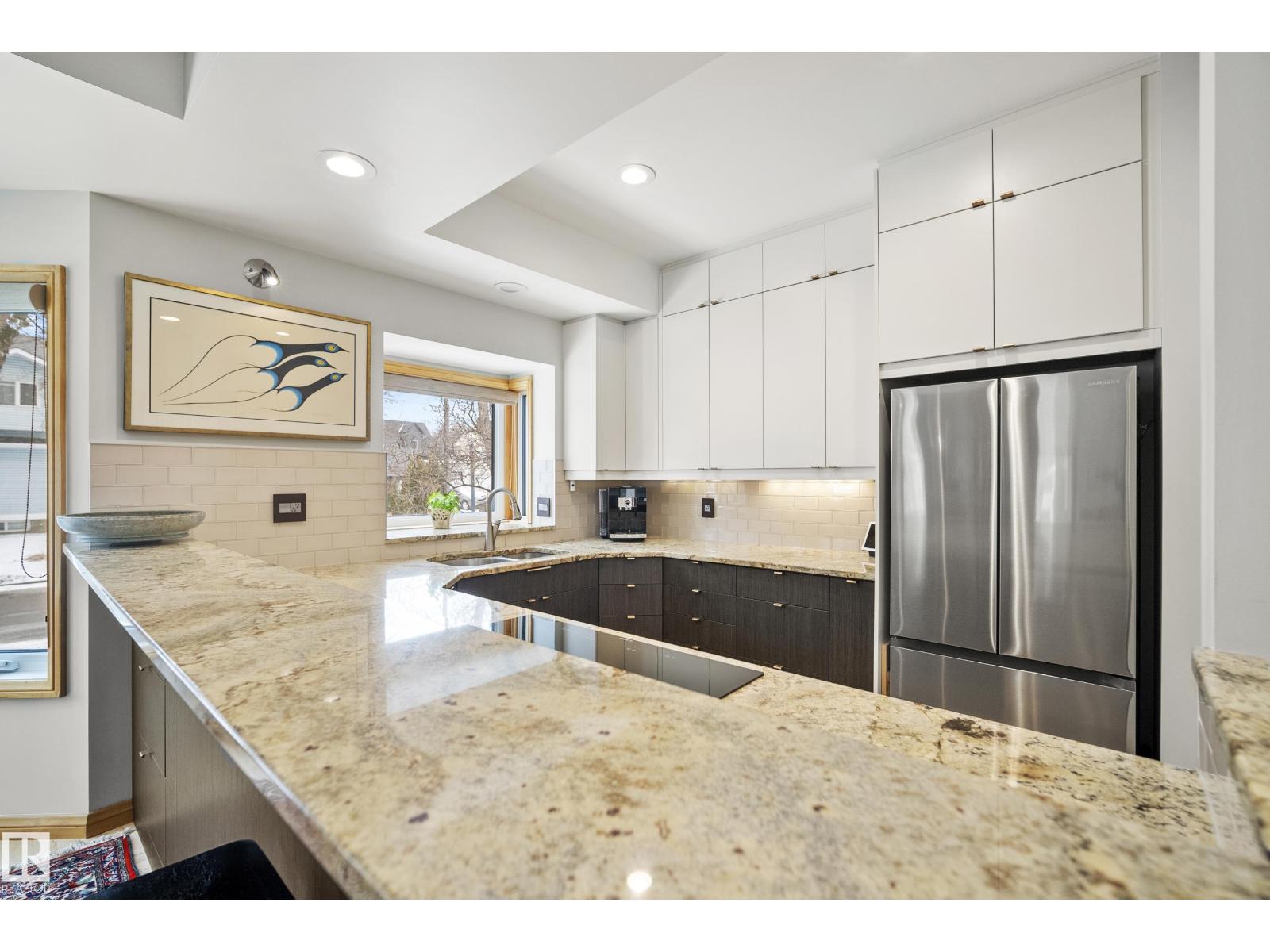 9604 100A ST NW, Edmonton