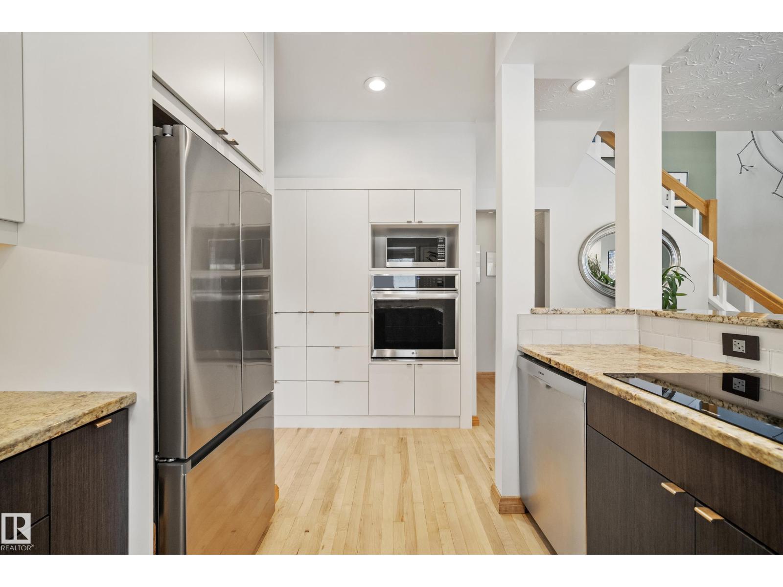 9604 100A ST NW, Edmonton