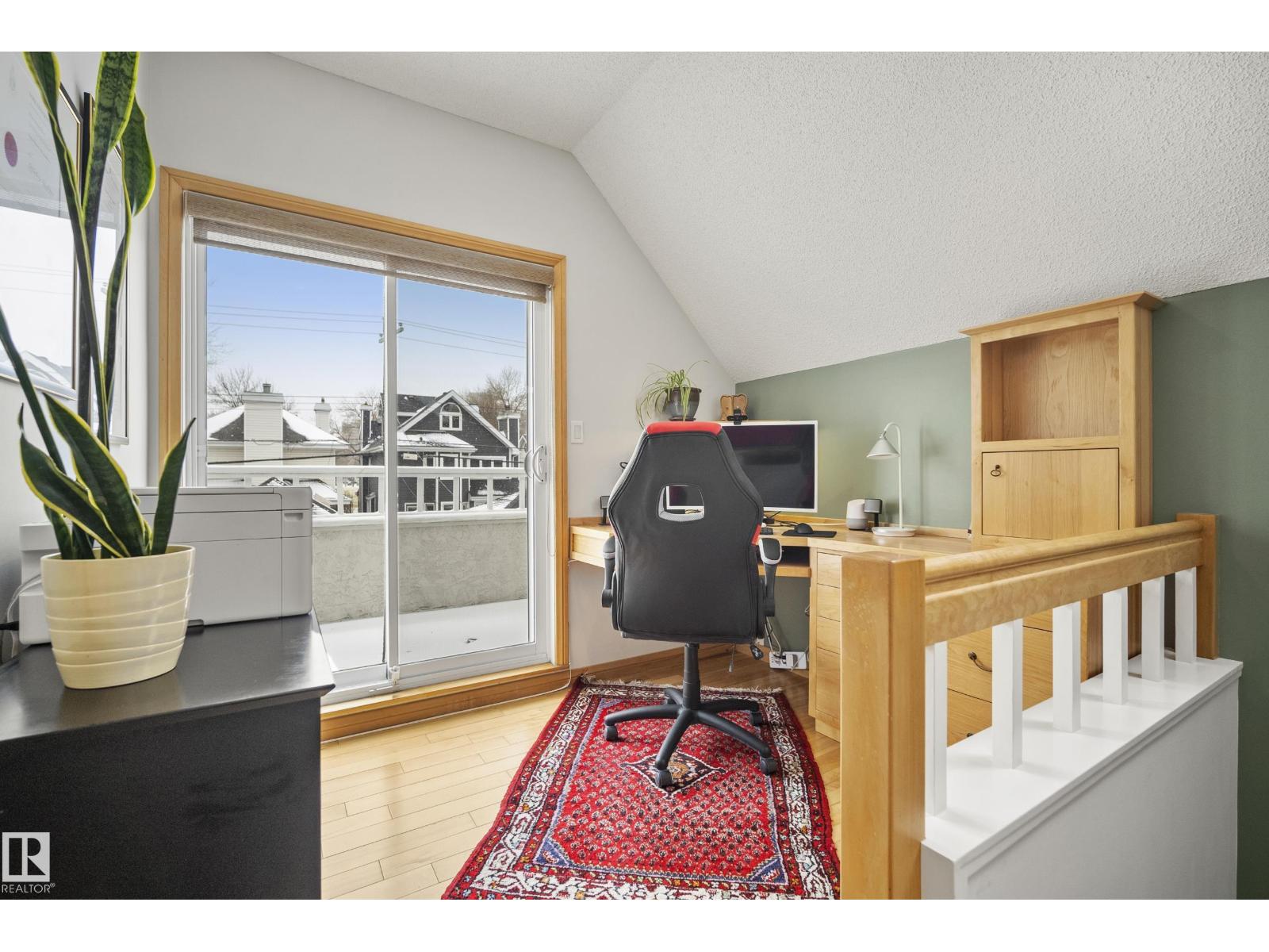 9604 100A ST NW, Edmonton