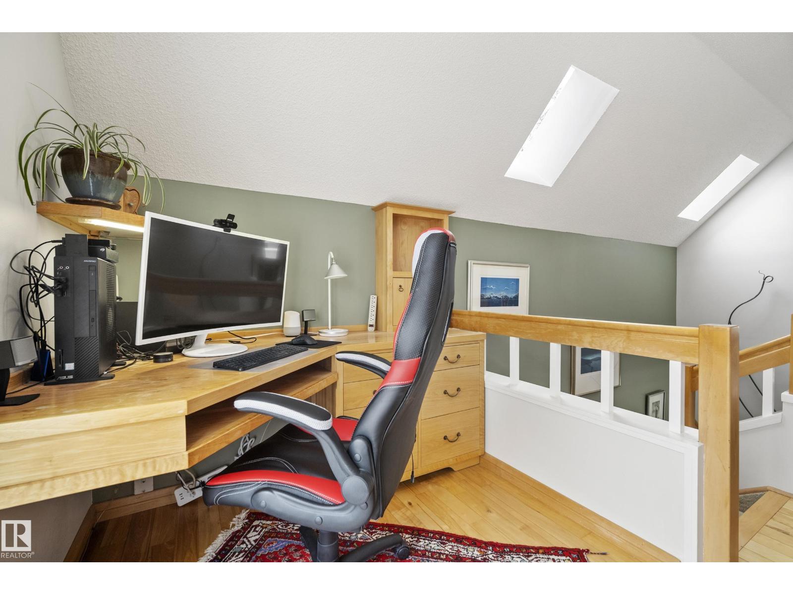 9604 100A ST NW, Edmonton